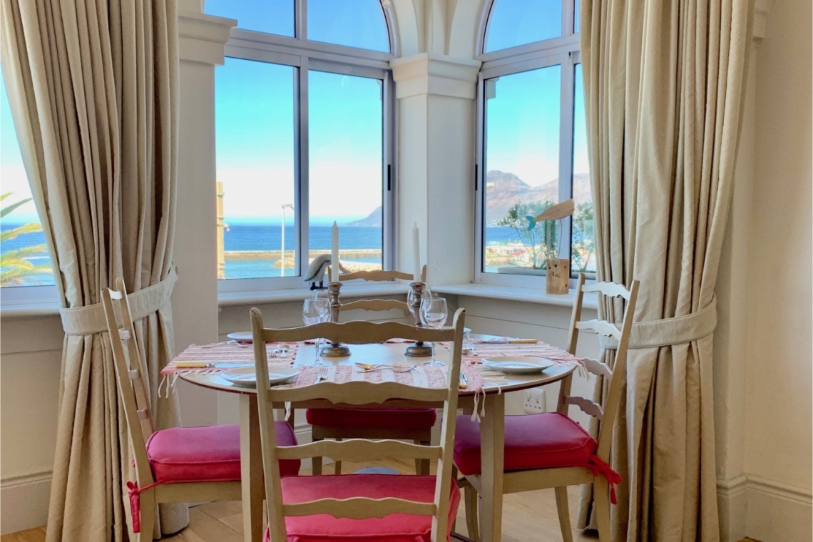Dining area - Holiday accommodation in Kalk Bay.